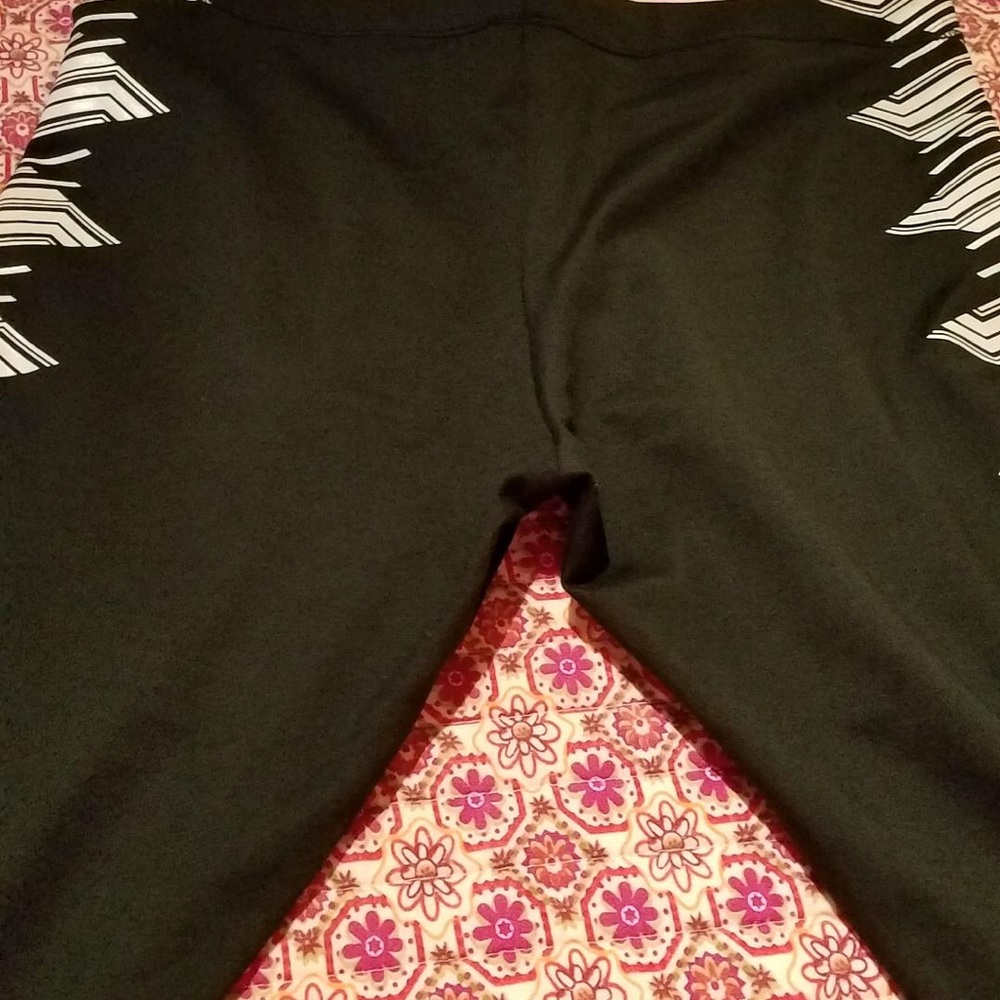 Guru active exercise capris - Picture 4 of 4